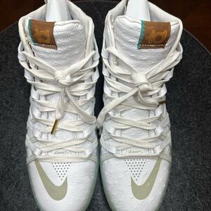 Nike KD lifestyle White and Gold High-Tops